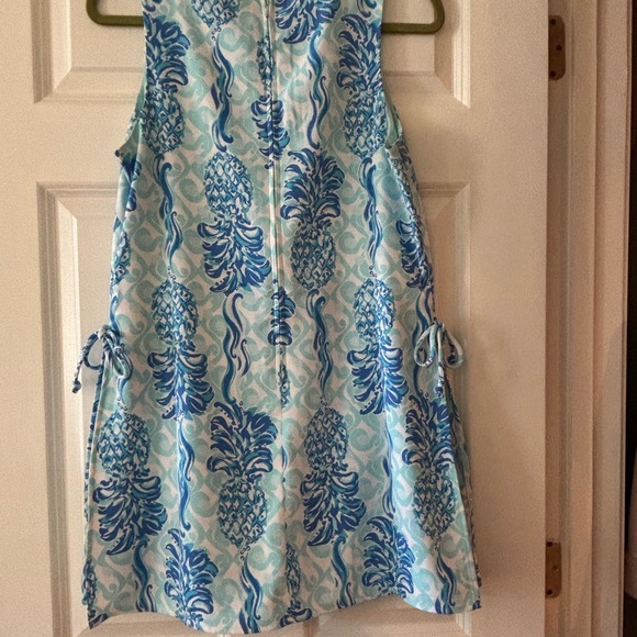 Lilly Pulitzer Romper. EUC.   Size 8. - Picture 2 of 5